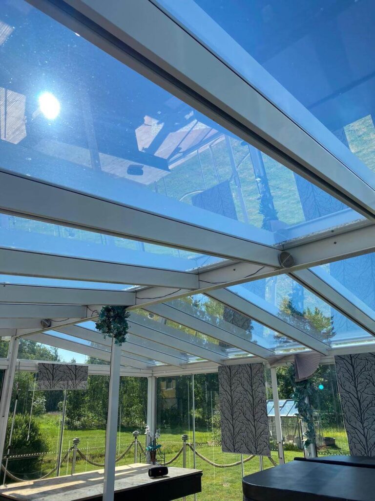 Aurinkosuoja terassi Kalvotalo