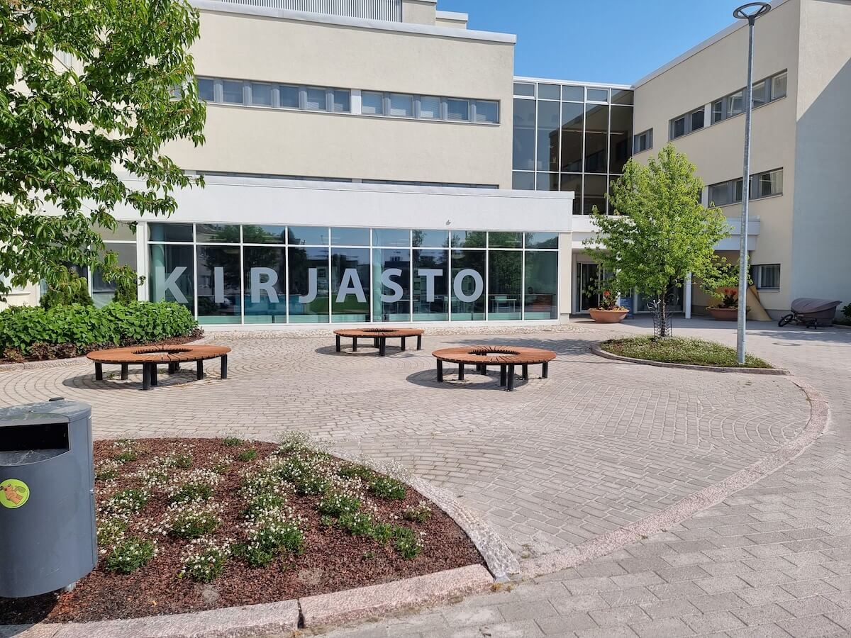 Auringonsuojakalvo ikkunoihin